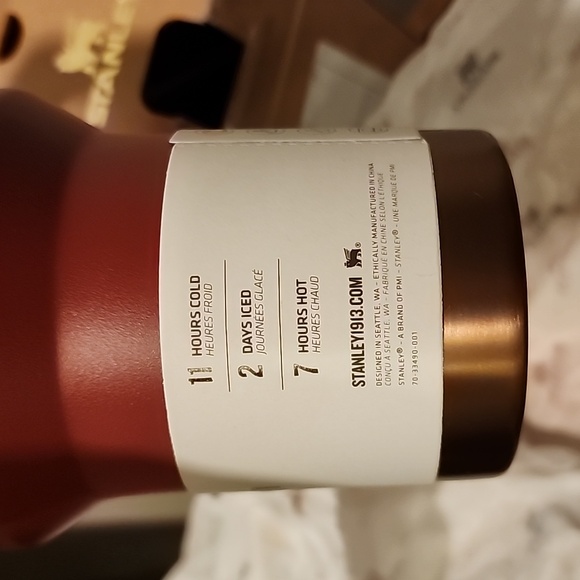 Stanley - The Holiday Quencher H2.0 FlowState™ Tumbler | 40 OZ - Picture 5 of 11